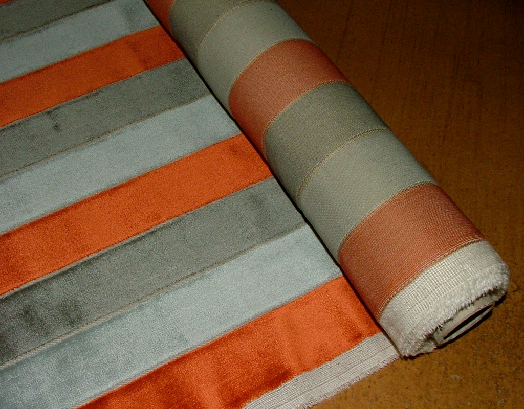 Romo Upholstery Velvet Fabric Clementine Curtain Cushion RRP £666.00 - 7.4 Metre10