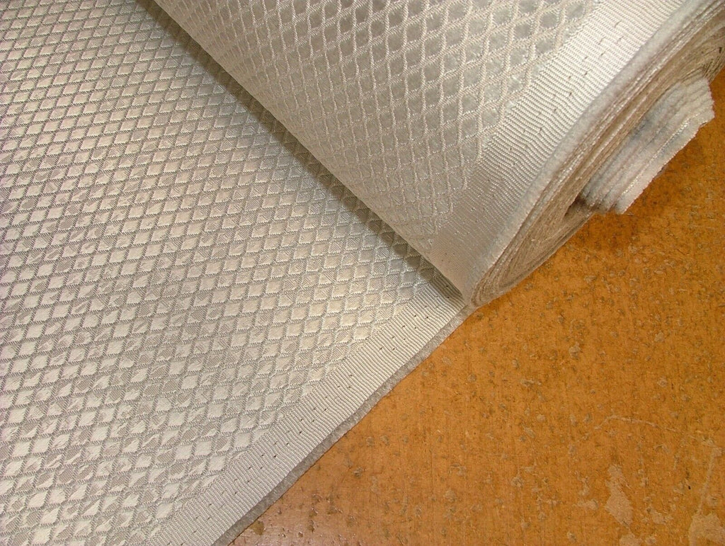 20 Metres Silver Grey Jacquard Fabric Upholstery Curtain RRP £600.00