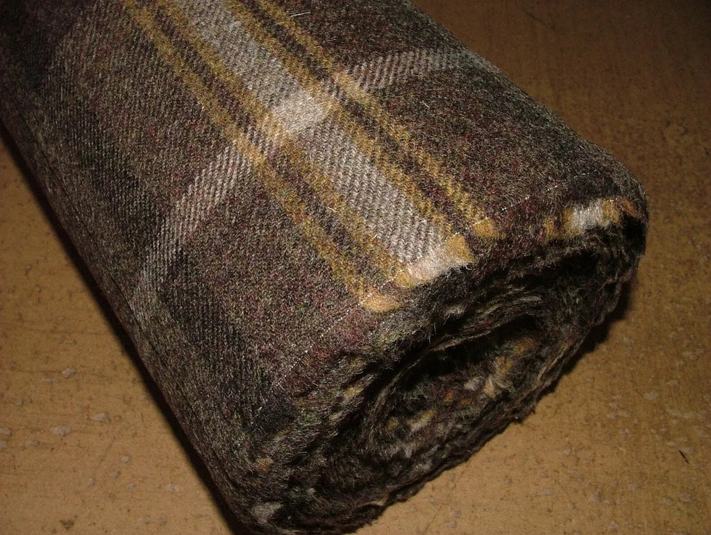 Shetland Wool Curtain Fabric Chestnut Brown Tartan Upholstery Cushion 2.5 Metres9