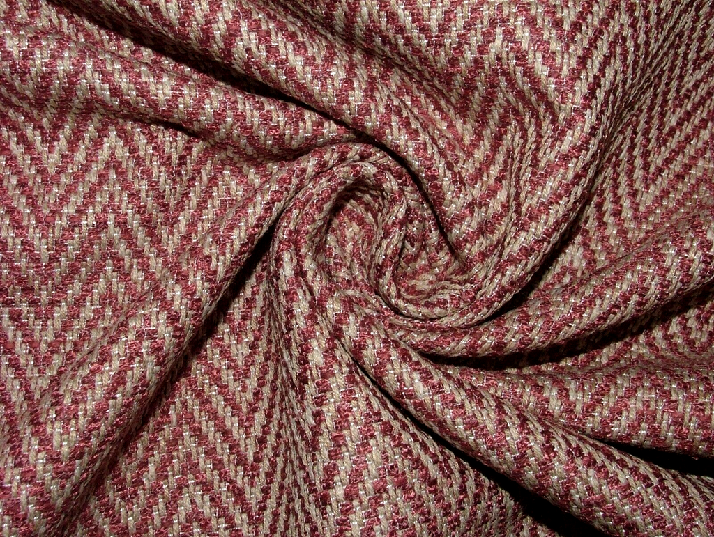 1.6 Metres iLiv Summit Ruby Heavy Woven Fabric Cushion Curtain Upholstery6