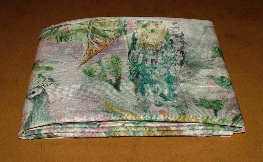 Fabric Remnants Voyage Maison 2 Metres Ebba Coral Upholstery Cushion Curtain8