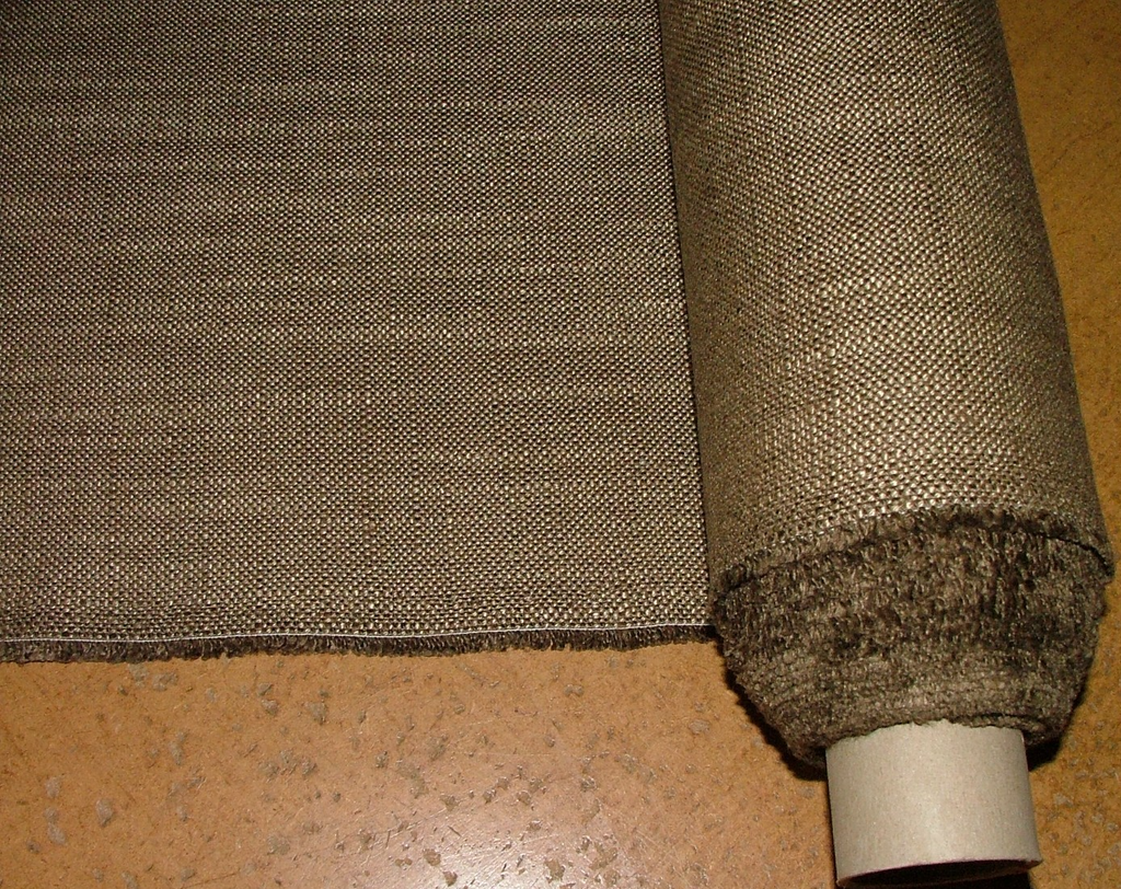 Romo Linen Blend Fabric Leoni Cocoa Upholstery Cushion RRP £477.90  - 5.9 Metres3