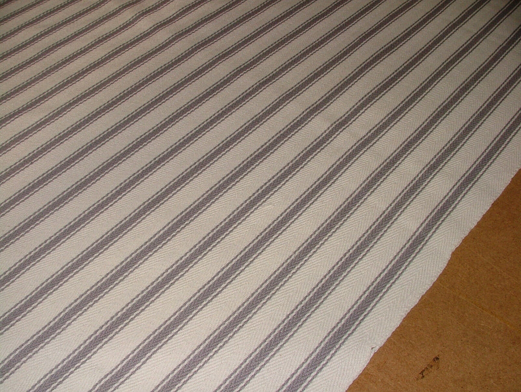 44036282