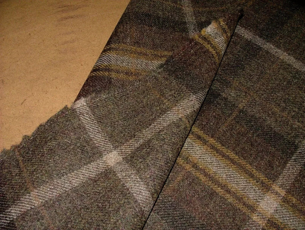 Shetland Wool Curtain Fabric Chestnut Brown Tartan Upholstery Cushion 2.5 Metres11