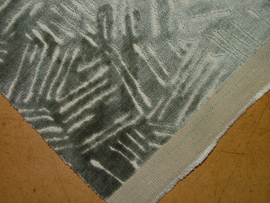 Romo Upholstery Velvet Fabric Grey Curtain Cushion RRP £1453.50    13 Metre Roll4