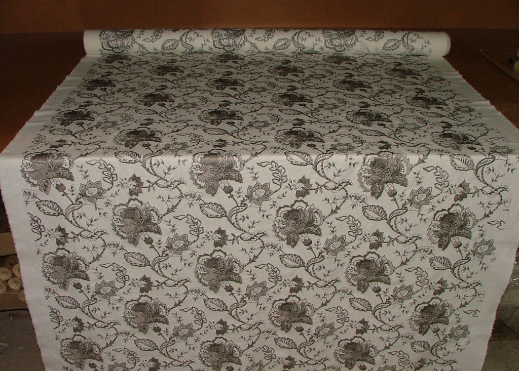 Sandringham Embroidered Curtain Fabric Natural Upholstery  Cushion 6 Metres2