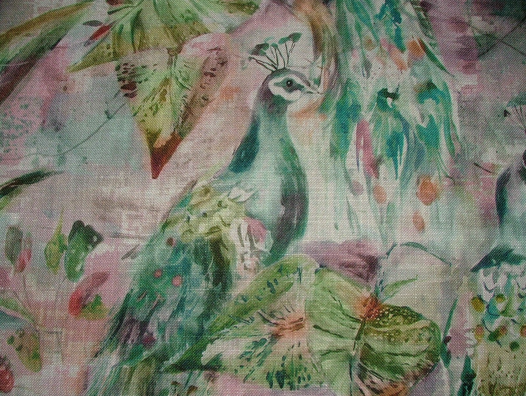 Fabric Remnants Voyage Maison 2 Metres Ebba Coral Upholstery Cushion Curtain2