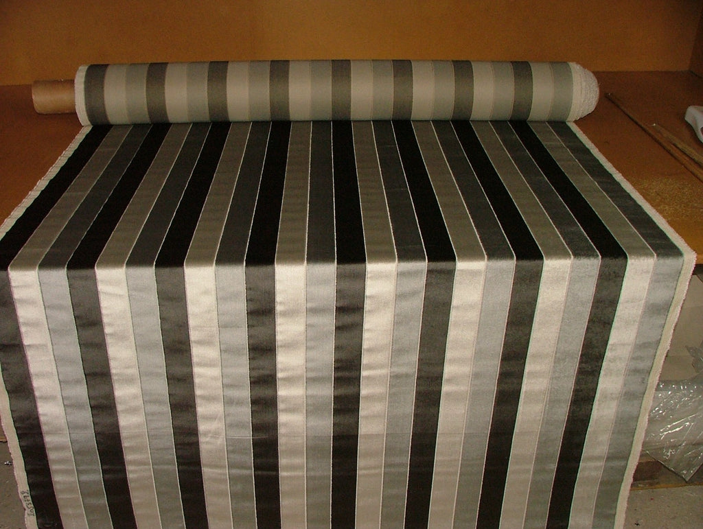 11 Metres Romo Liquorice Velvet Fabric Curtain Upholstery Cushion RRP £1309.0011