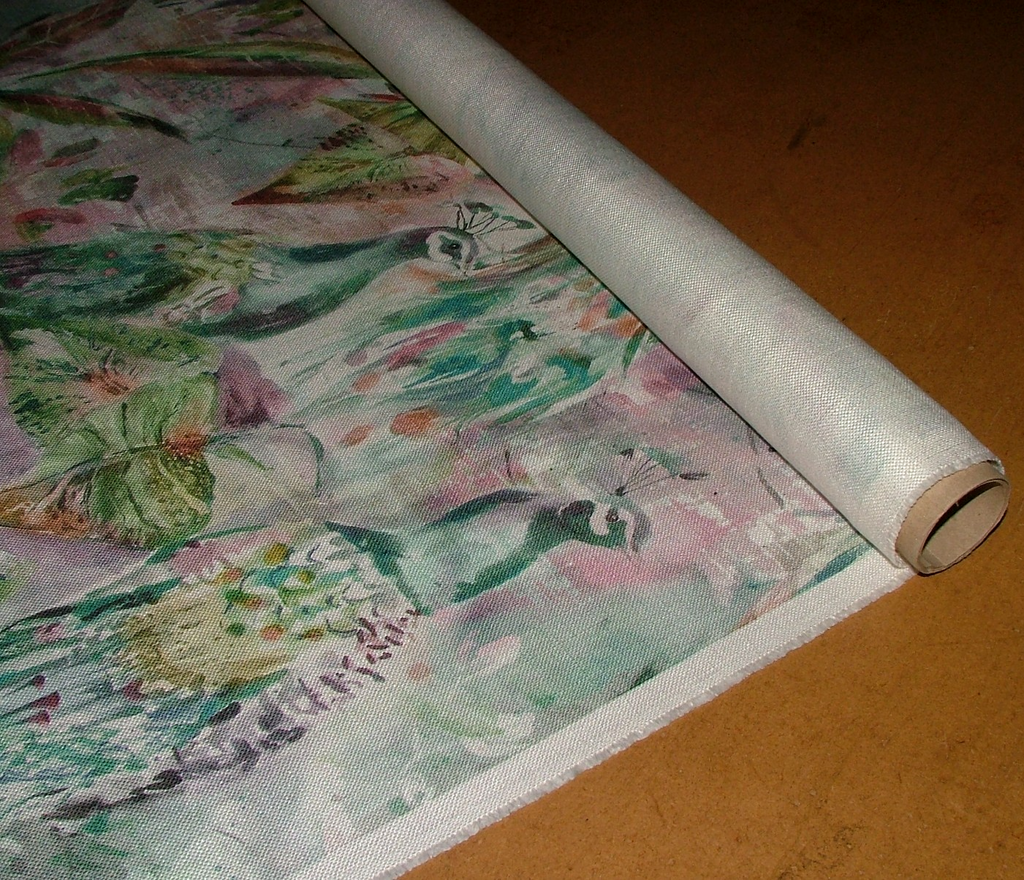 Fabric Remnants Voyage Maison 2 Metres Ebba Coral Upholstery Cushion Curtain1