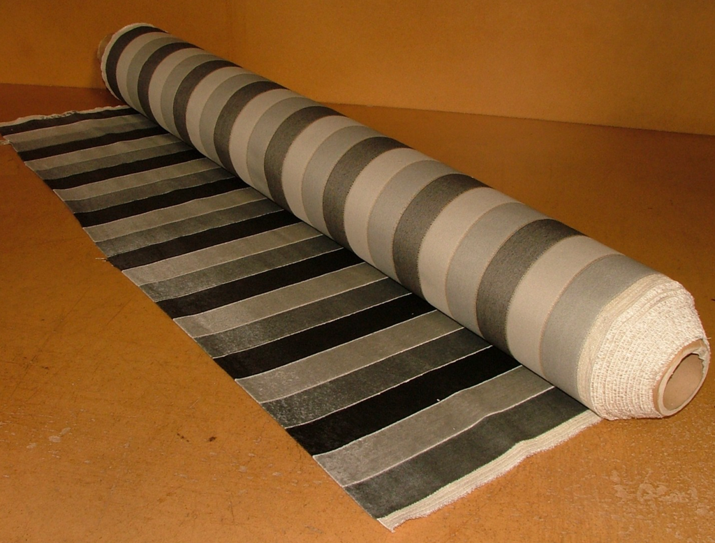 11 Metres Romo Liquorice Velvet Fabric Curtain Upholstery Cushion RRP £1309.001