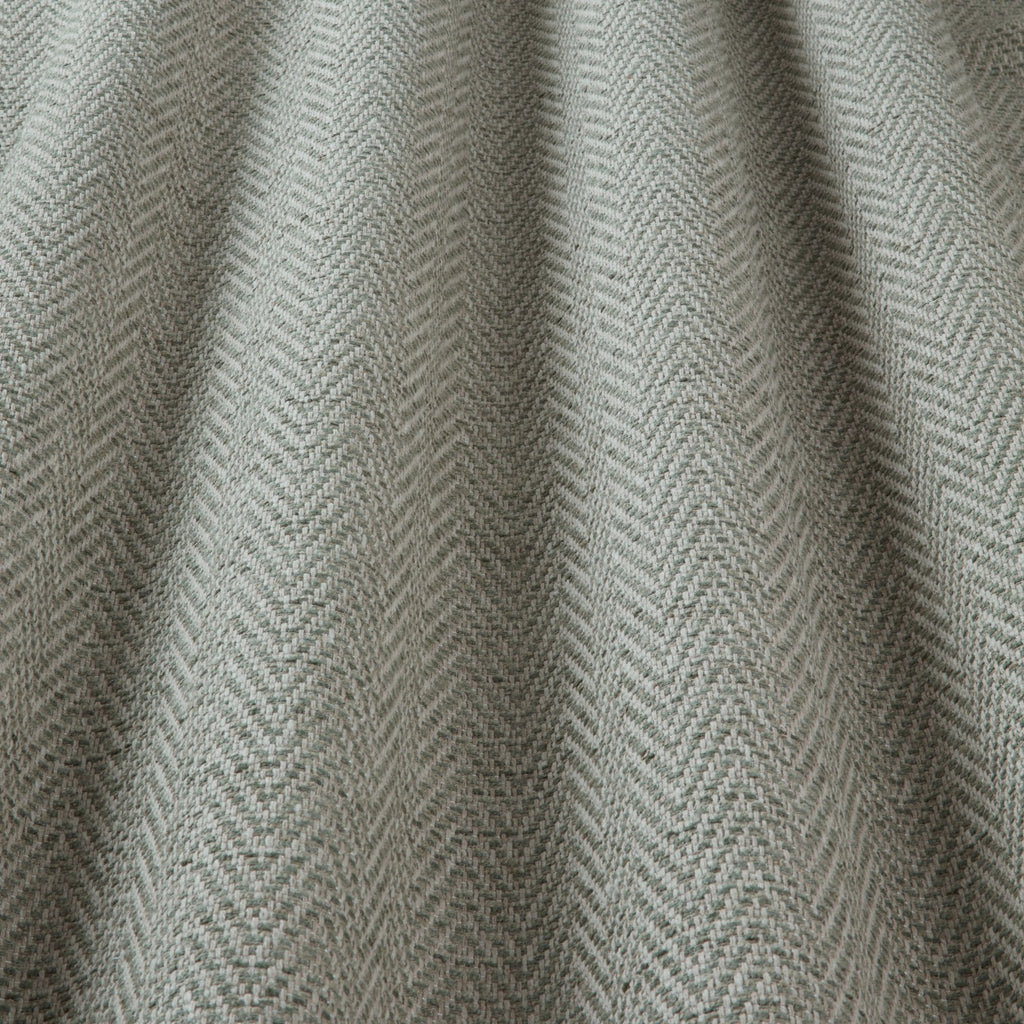 125
