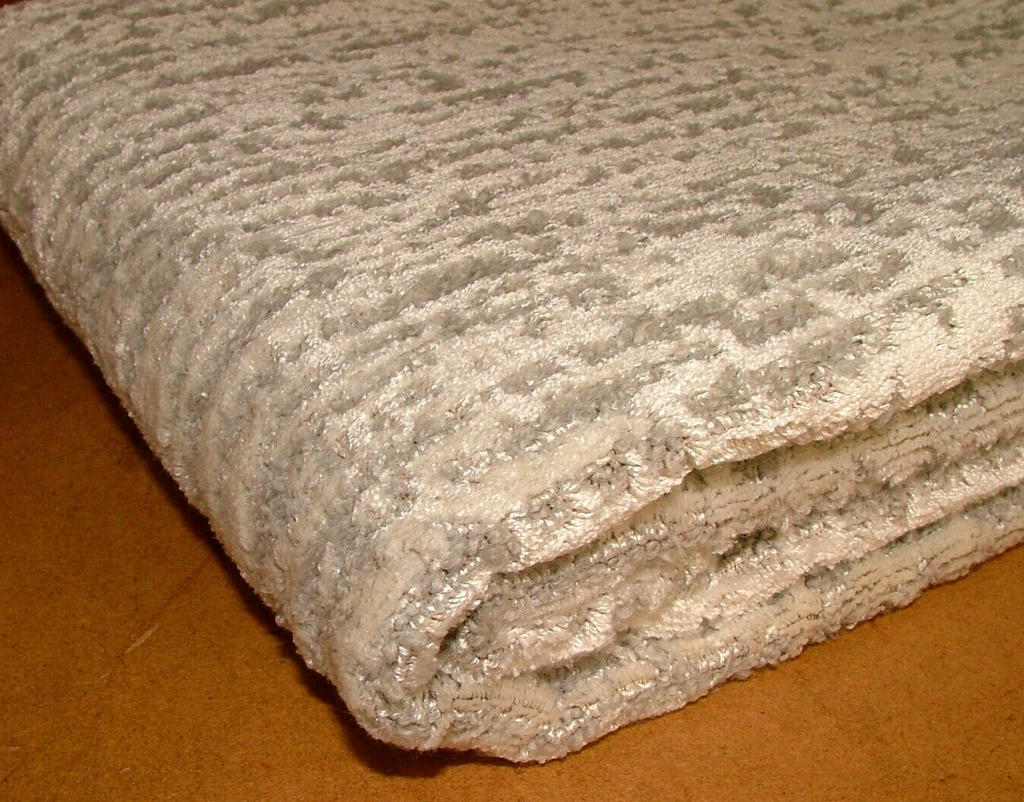 80cm Zinc Romo Alata Silver Grey  Velvet Boucle Fabric Upholstery RRP £128.00