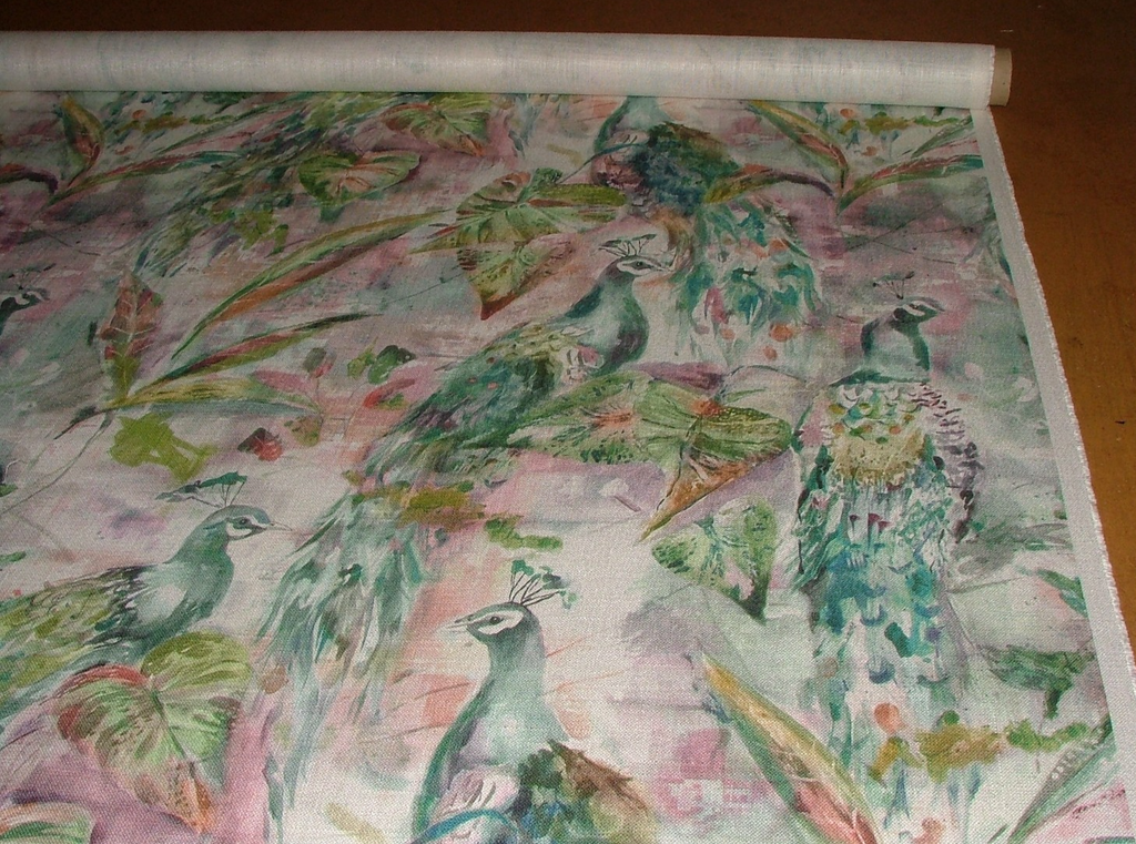 Fabric Remnants Voyage Maison 2 Metres Ebba Coral Upholstery Cushion Curtain9