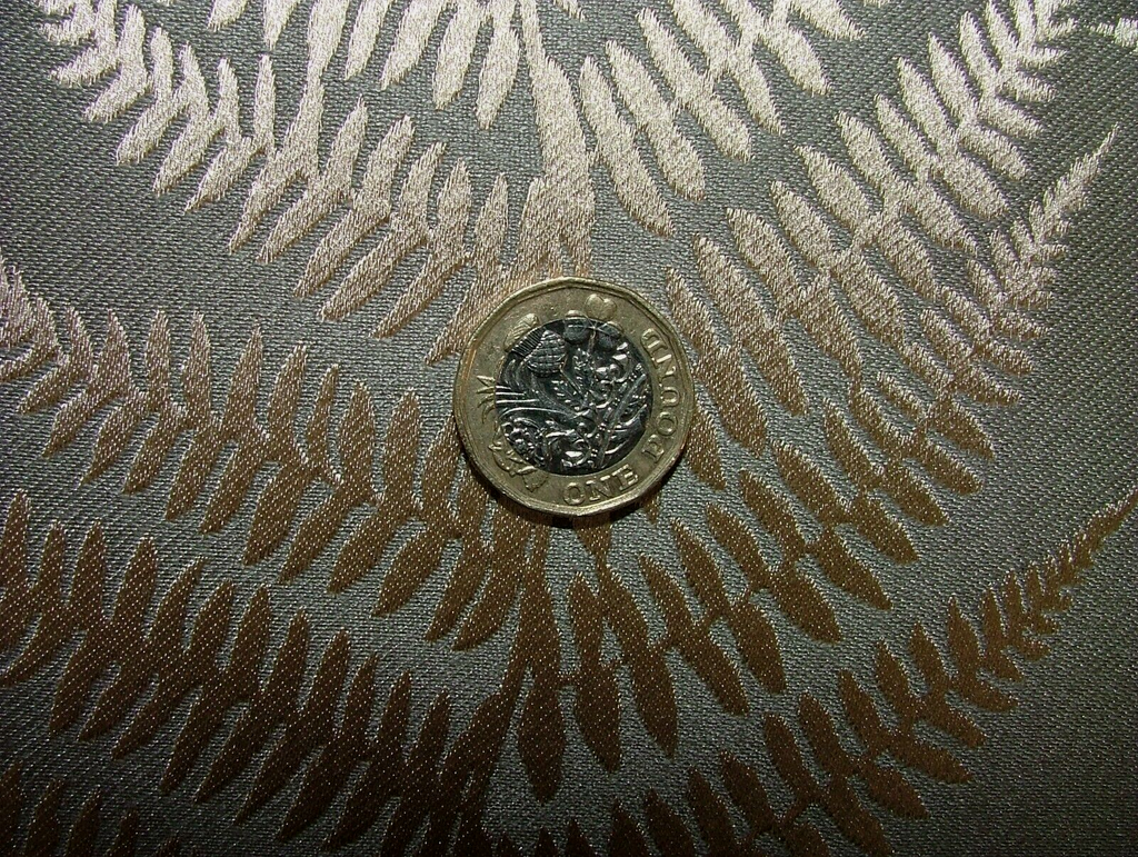 16 Metre Gold Pewter Fern Jacquard Fabric Curtain Cushion Upholstery RRP £608.00