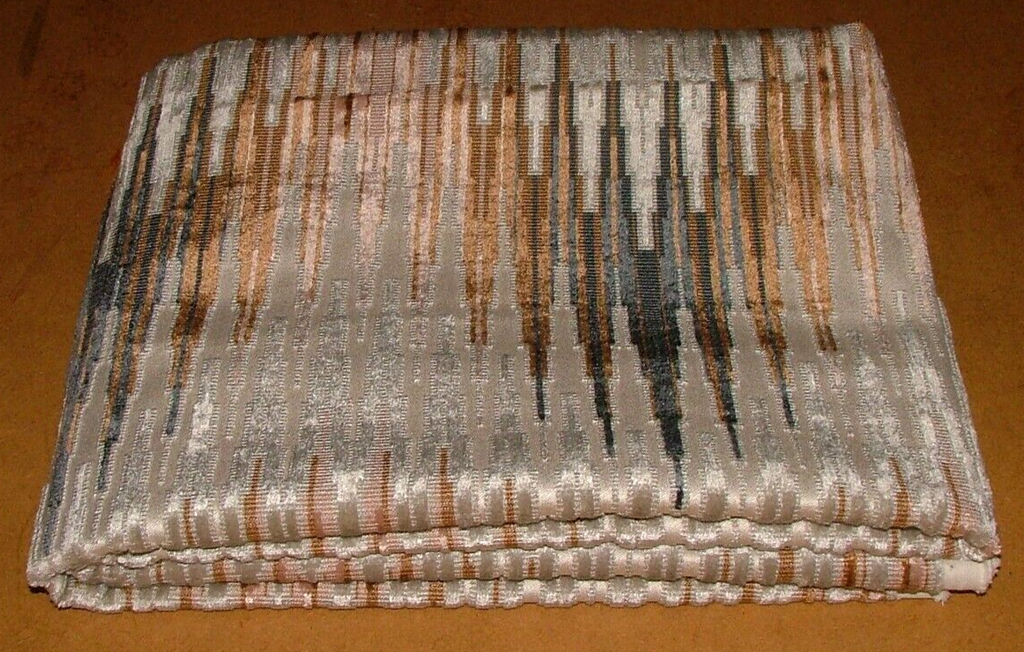 119cms Romo Quintero Sorbet Velvet Fabric Upholstery Cushion Curtain RRP £186.83