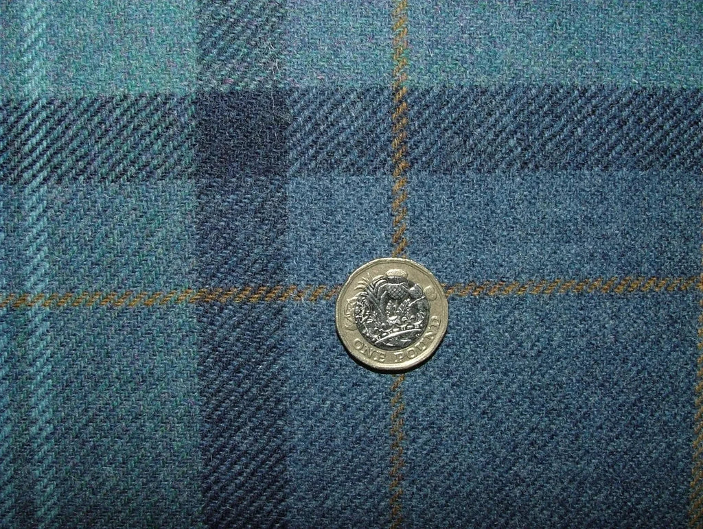 46100976