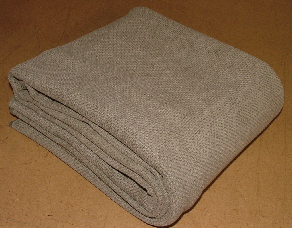 Romo Upholstery Chenille Fabric HAZELNUT Upholstery  RRP £204.70  - 2.3 Metres8