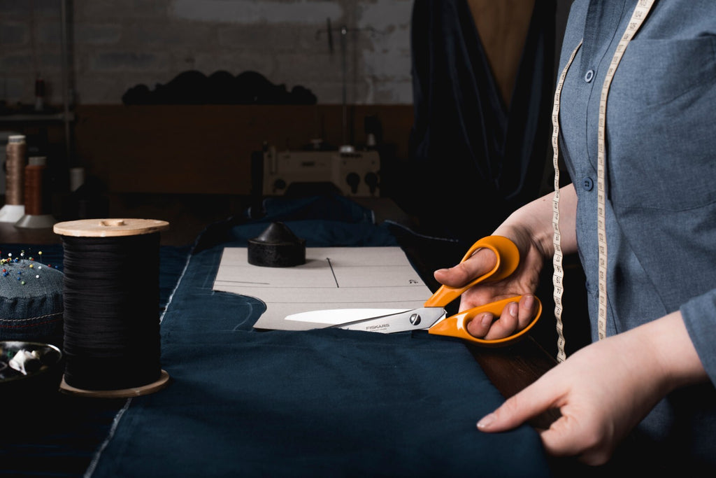 Fiskars Classic Dressmaking / Large General Purpose Universal Scissors F98631