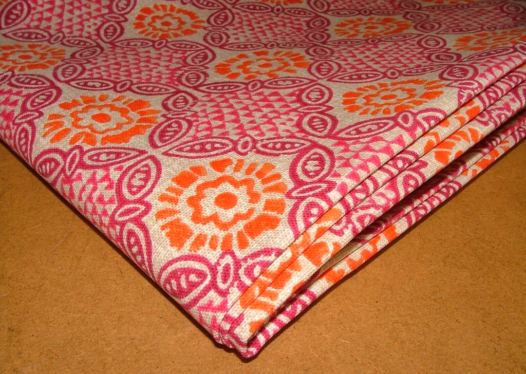 3.6 Metres iLiv Stardust Hot Pink Woven Cotton Fabric Cushion Curtain Upholstery