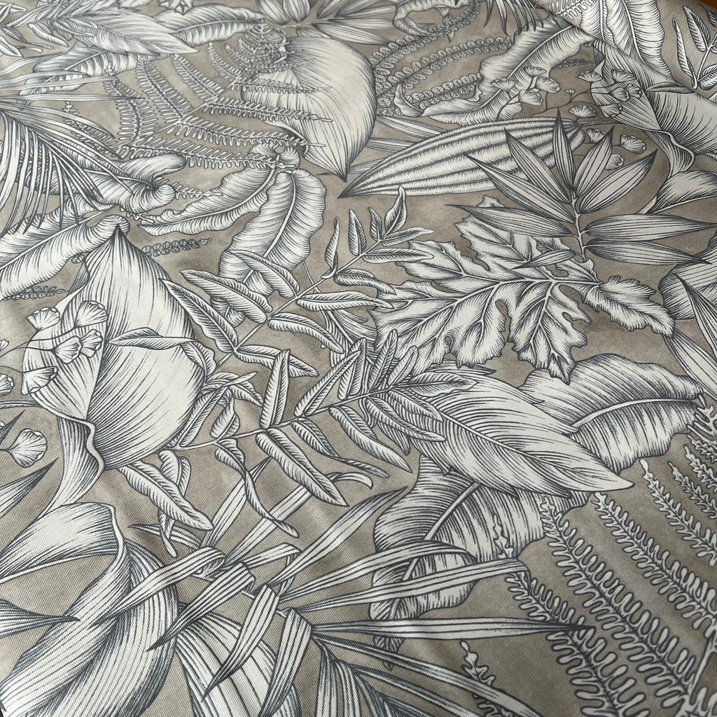 4.8 Metres iLiv Caicos Hessian Cotton Curtain Upholstery Cushion Blind Fabric8