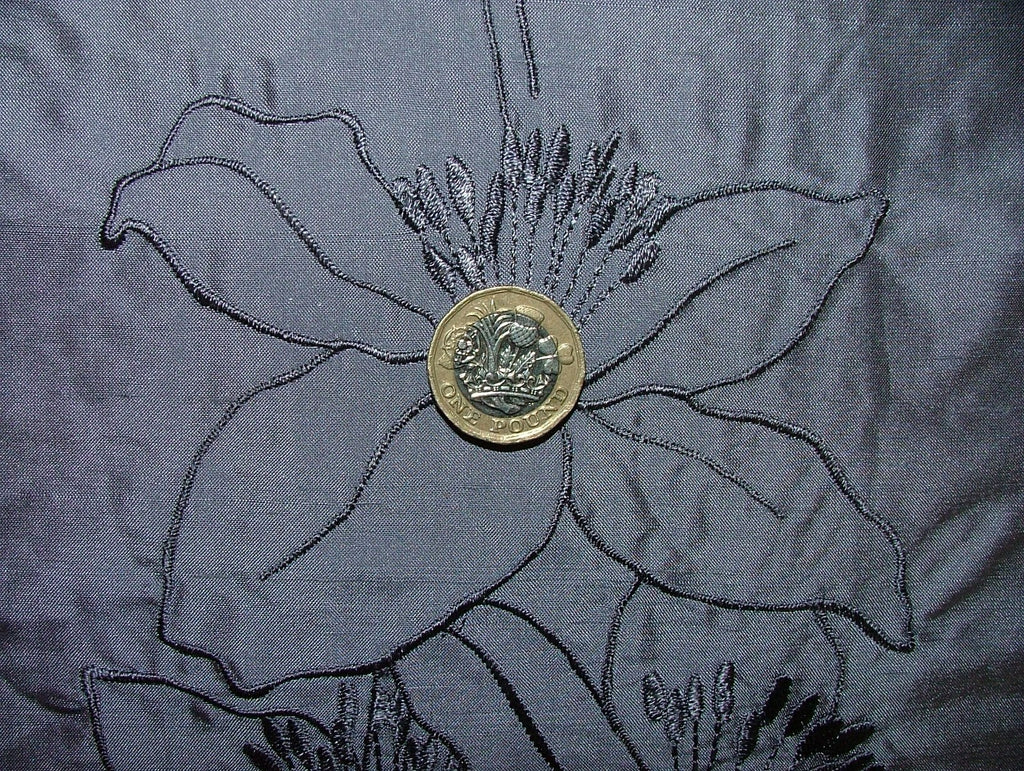 Romo Silk Curtain Fabric AGAPANTHUS Soft Furnishing RRP £480.00 - 4.8 Metres13