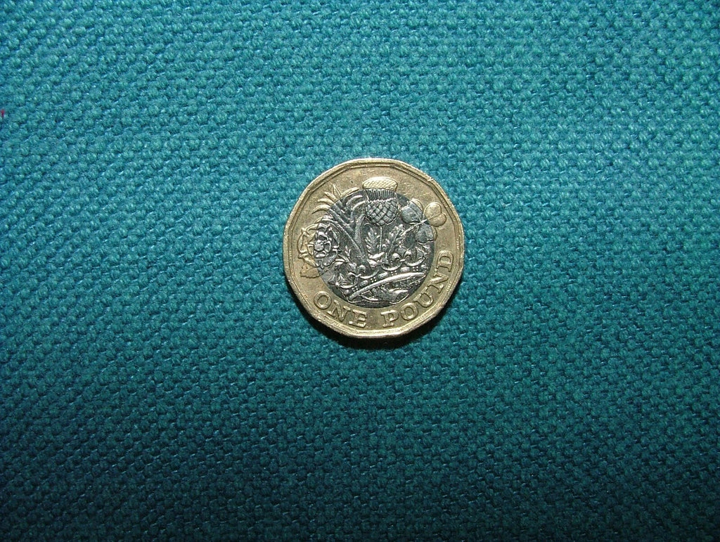 Fabric Remnants Romo Linara Kingfisher FR Linen Union 136cms Upholstery Cushions3