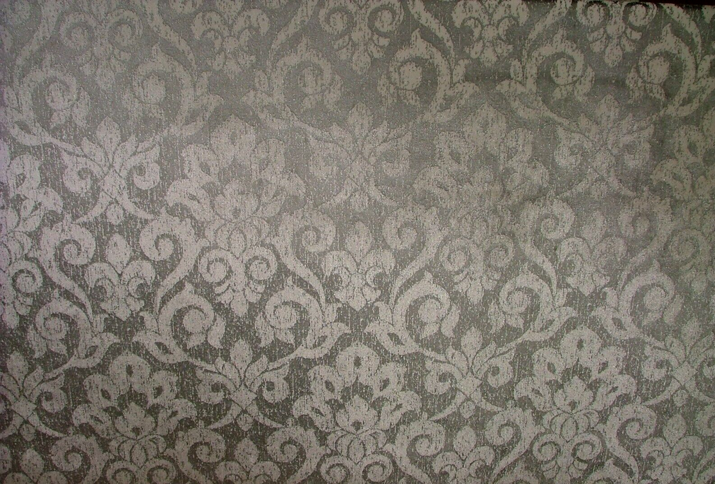 13 Mts Clarence House Grey Velvet Fabric Curtain Upholstery Cushion RRP £715.00