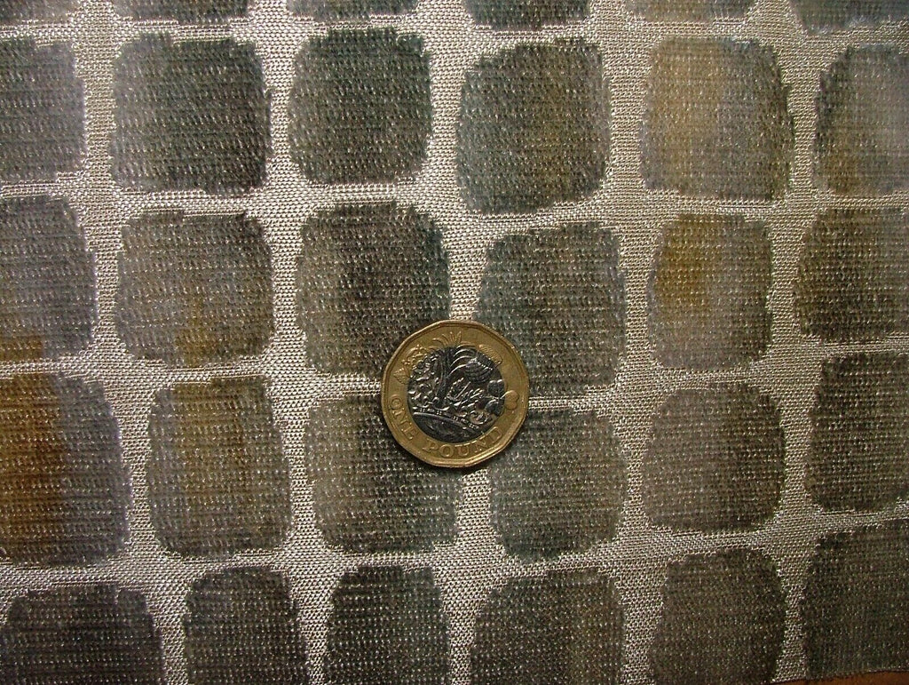 44127872