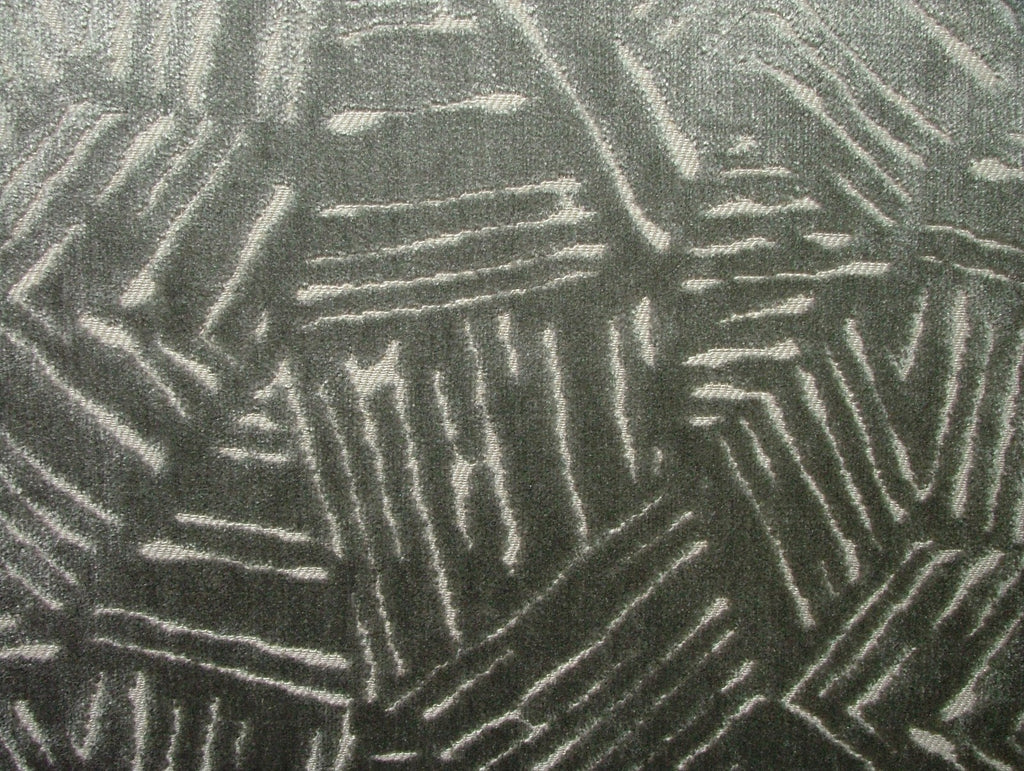 Romo Upholstery Velvet Fabric Grey Curtain Cushion RRP £1453.50    13 Metre Roll9