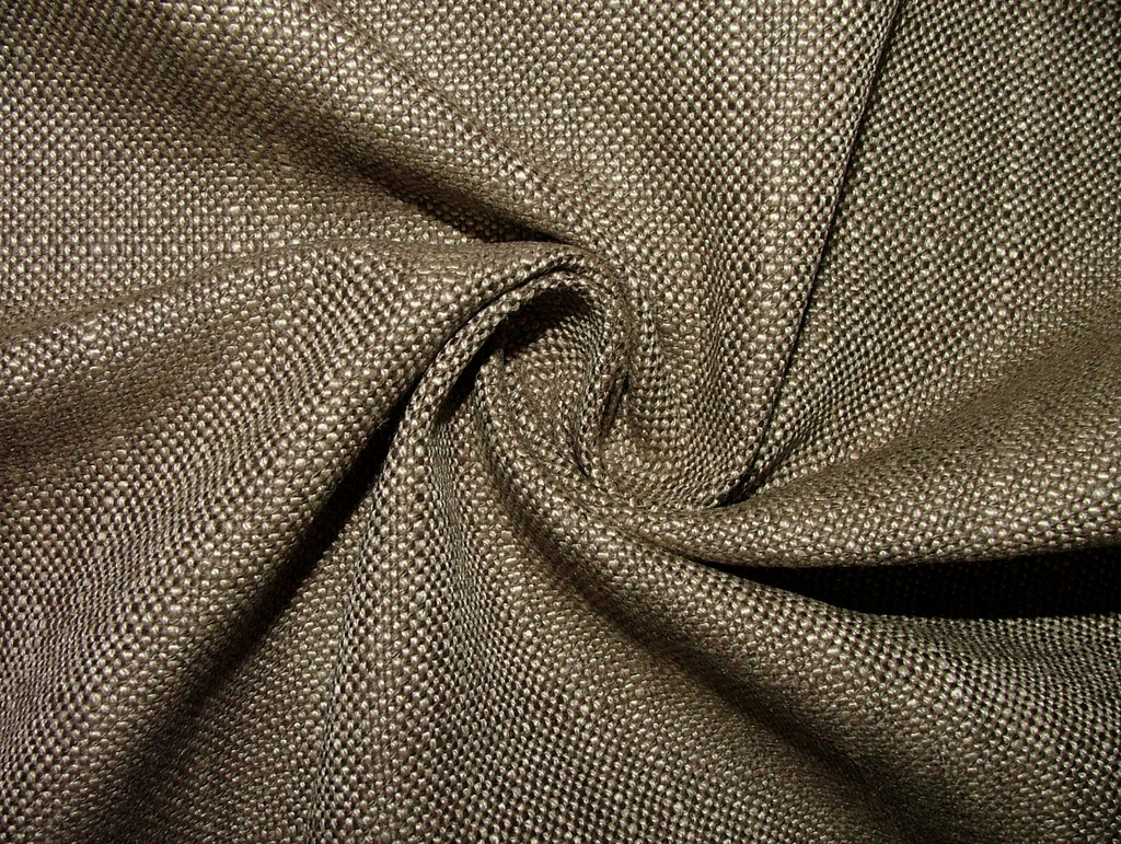 Romo Linen Blend Fabric Leoni Cocoa Upholstery Cushion RRP £477.90  - 5.9 Metres9